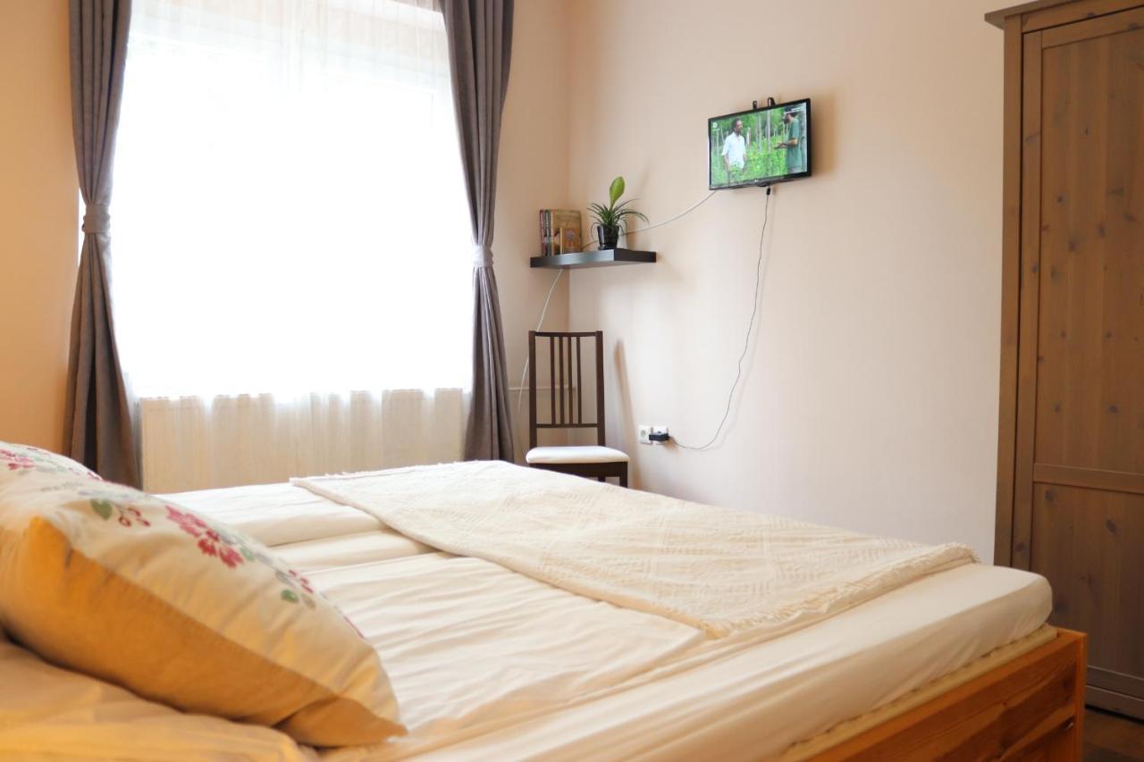 Grape&Wine Guesthouse Eger Eksteriør bilde